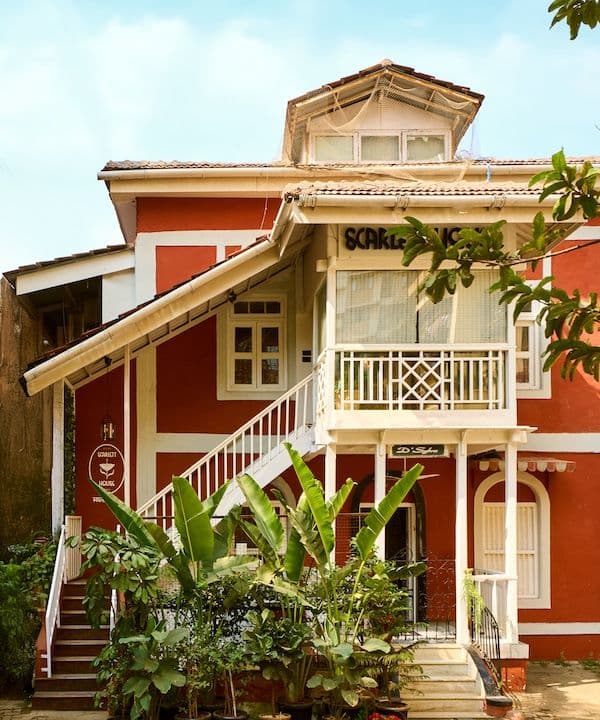Scarlett House - The Intimate Host You prefer beautiful details, good music and the right people in the room.