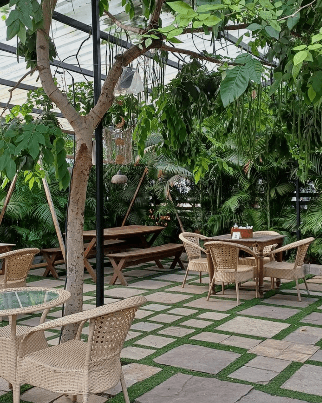 Café Casa Boho - Greenery, open-air seating and a relaxed setting made for lingering over coffee.