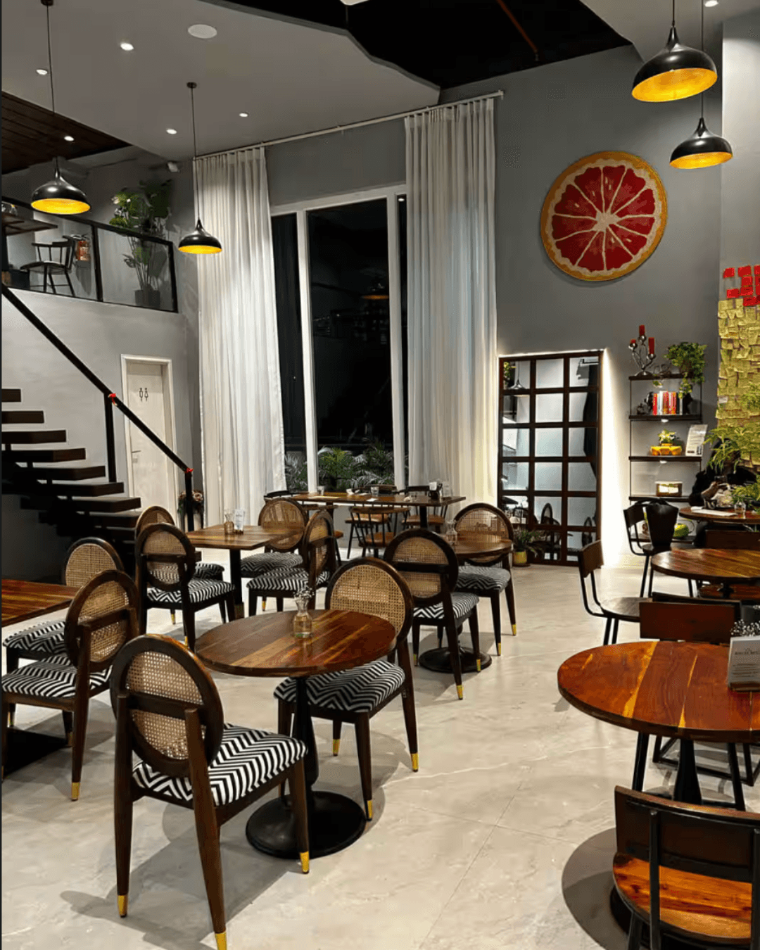 Ca Va - A spacious, stylish setting for coffee, conversation and a little time away from the everyday.