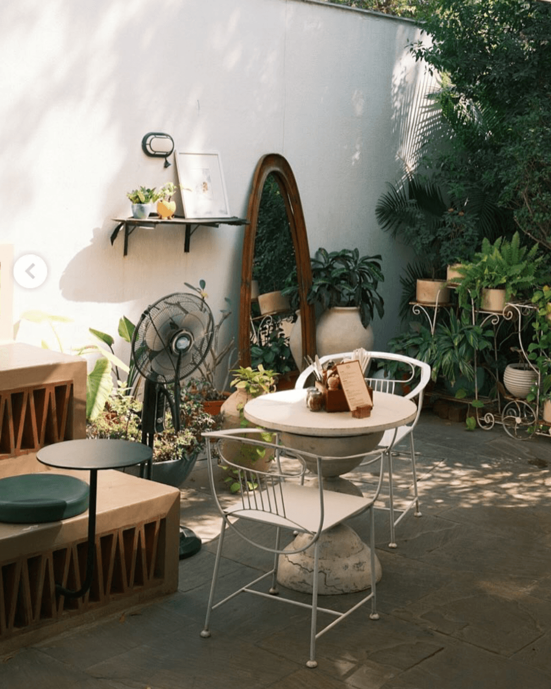 Neighbourhood Café - A cosy corner of the city you’ll keep coming back to.
