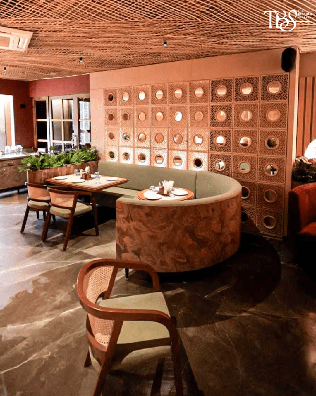 BETTA RESTOBAR